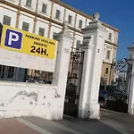 Apartamento El Tanguillo Little Apartments